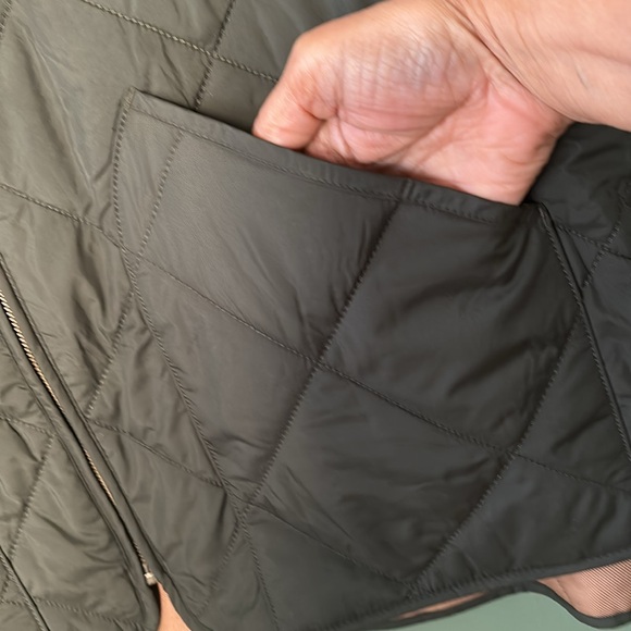 New men Sz L hunter green quilted zip up tall neck outwear business casual vest - Picture 7 of 10